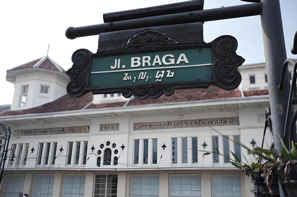 Indies Hotel Bandung Exterior photo