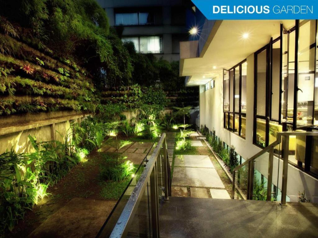Indies Hotel Bandung Exterior photo