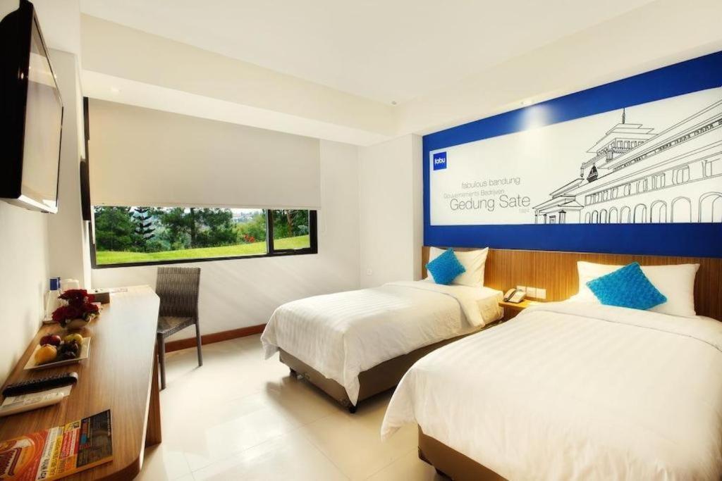 Indies Hotel Bandung Exterior photo